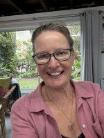 Lucy Holland Naturopath – Divine Divergent Association